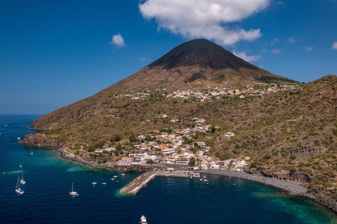 Hotel L'Ariana Isole Eolie - Una Esperienze Leni Exterior foto