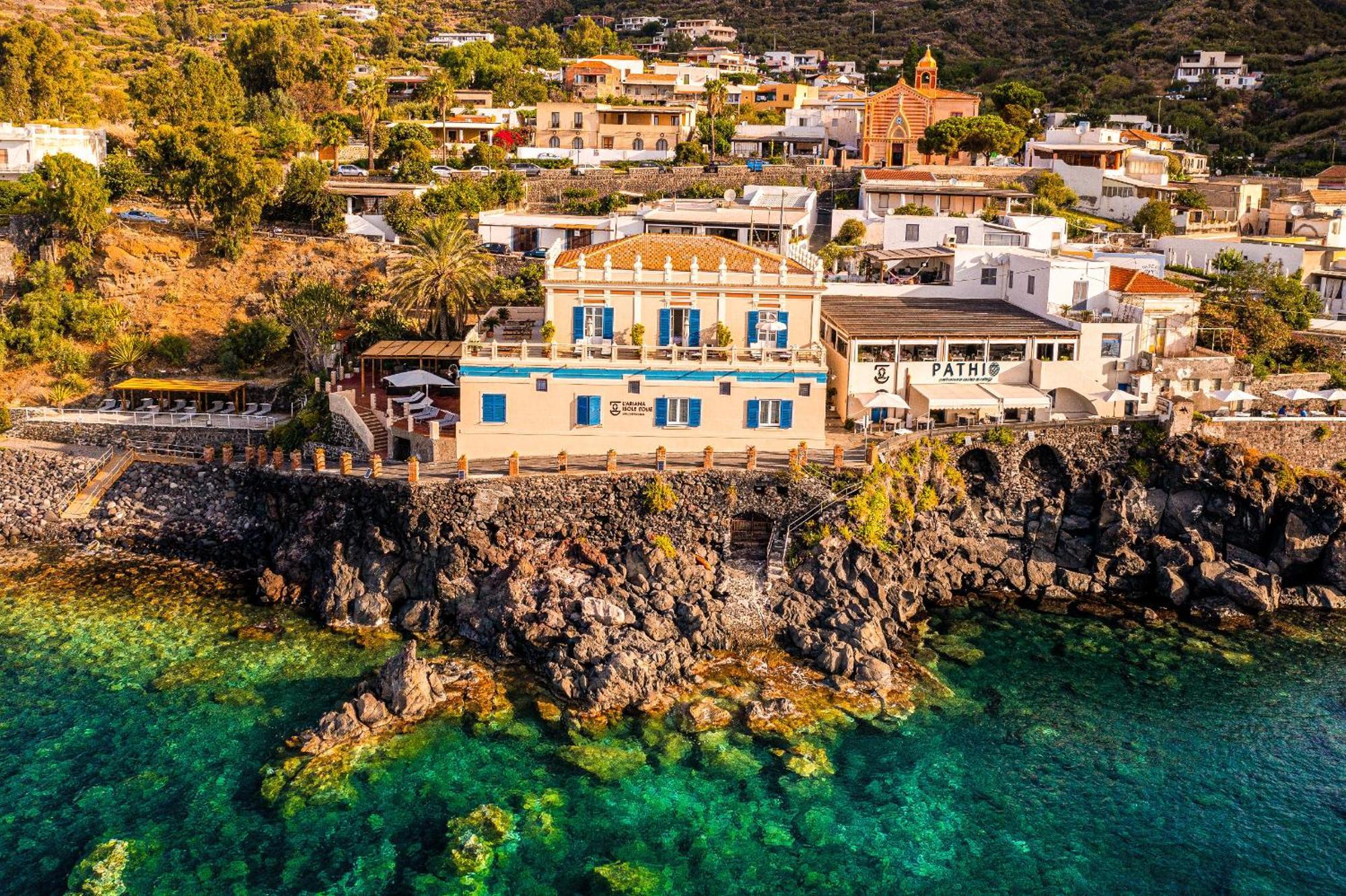 Hotel L'Ariana Isole Eolie - Una Esperienze Leni Exterior foto